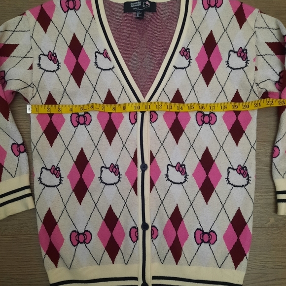 Hello Kitty & Friends x Forever 21 Argyle Cardigan Sweater - Picture 11 of 13